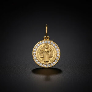 Dije Medallón San Benito con Halo de Circonias de 1.8 cms